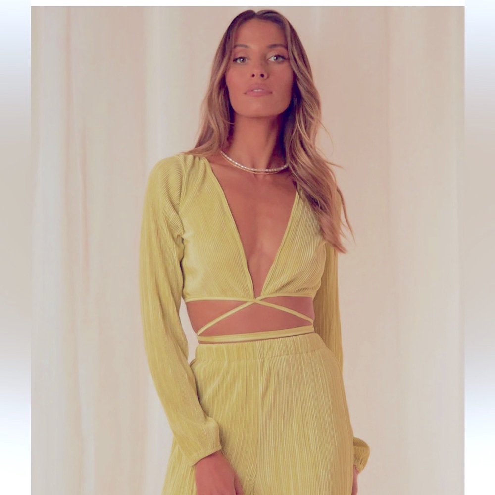 PEPPERMAYO SET - MALIBU DREAMING WRAP TOP and 90s MUSE PANTS (Full set)